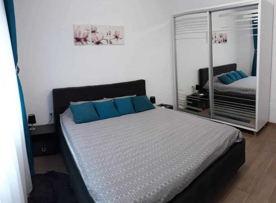 2 camere ,La Vila, 58 mp,  terasa, zona str.BAII, Someseni