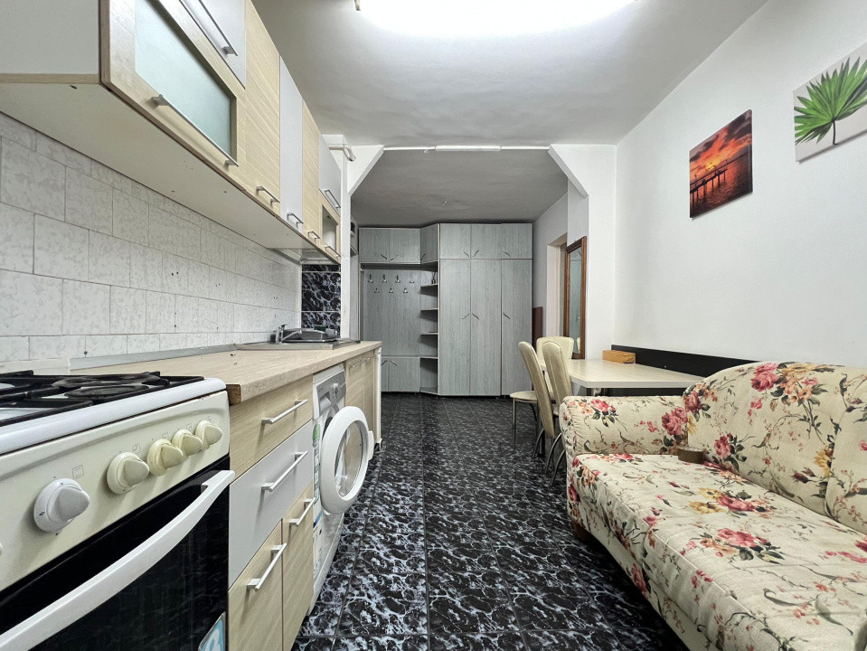 2 camere ,decomandat, 46 mp, et.1 balcon, str.Calea Floresti, Manastur