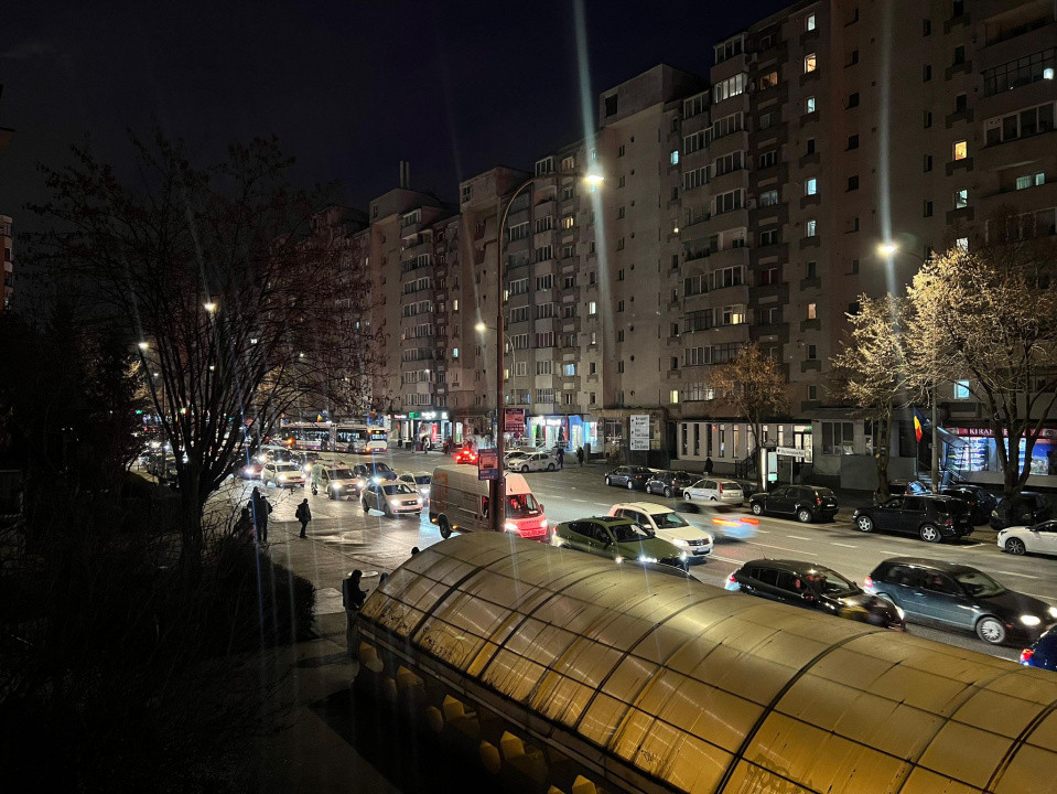 2 camere ,decomandat, 46 mp, et.1 balcon, str.Calea Floresti, Manastur