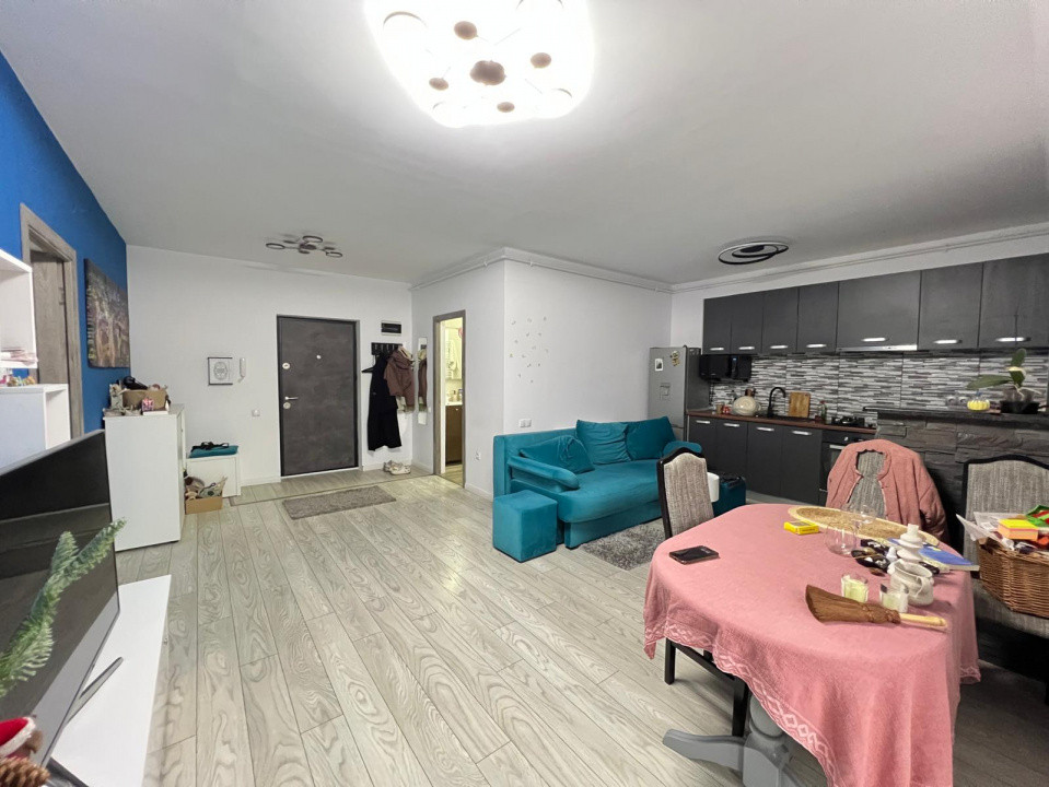 2 camere, 52 mp, Lift, Parcare, A.C, str.Eroilor, Floresti