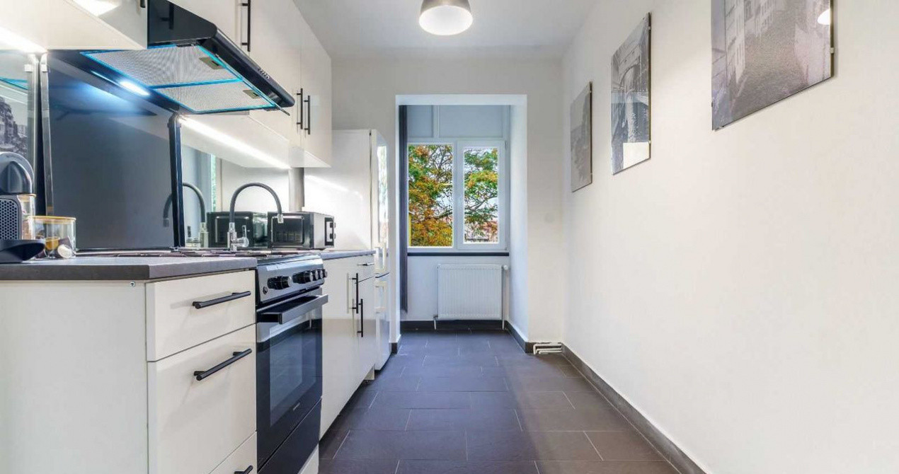 4 camere ,Lux-Totul NOu,75 mp, zona Parcul Central- Centru