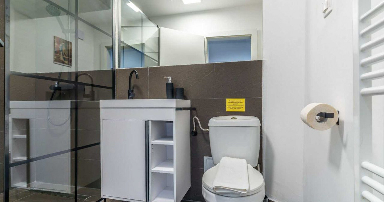 4 camere ,Lux-Totul NOu,75 mp, zona Parcul Central- Centru