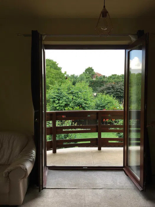 3 camere ,100 mp,Totul NOU, Curte , zona str.Ciresilor, Zorilor - UMF