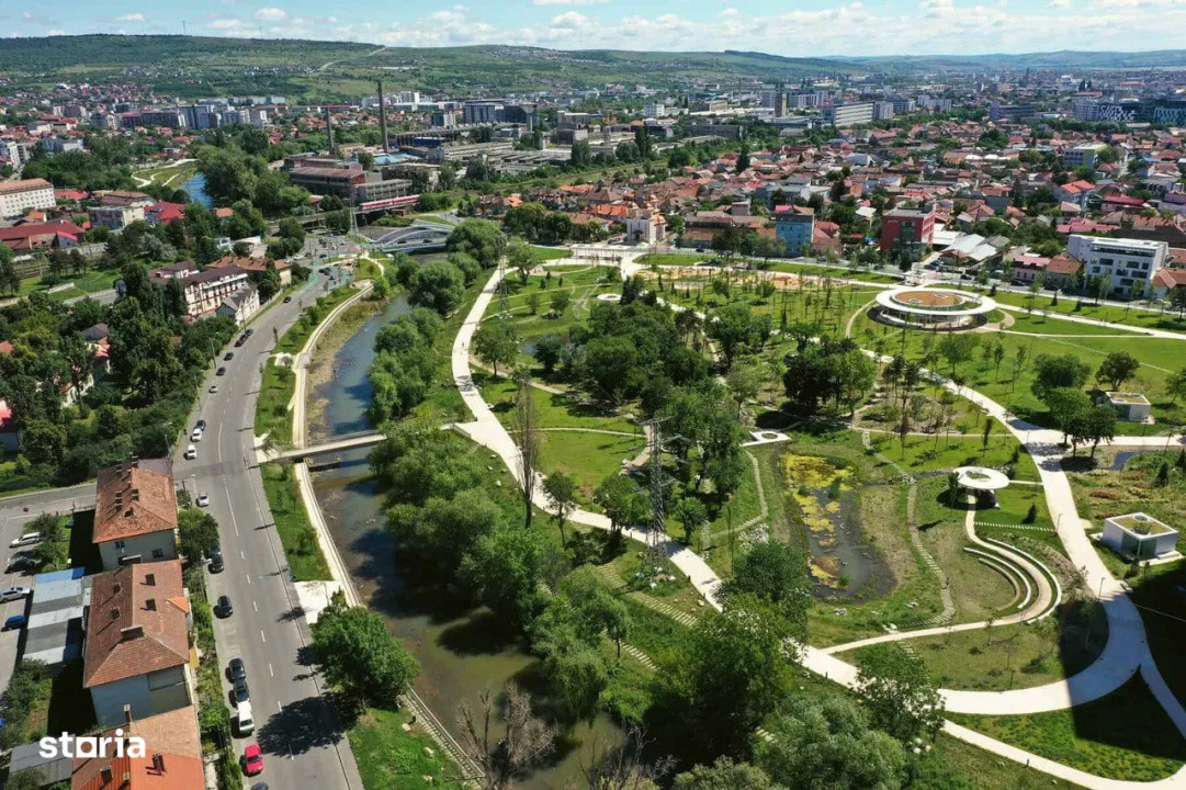 3 camere ,68 mp, Lux TOtul Nou, parcare, str.Anton pan, Semicentral