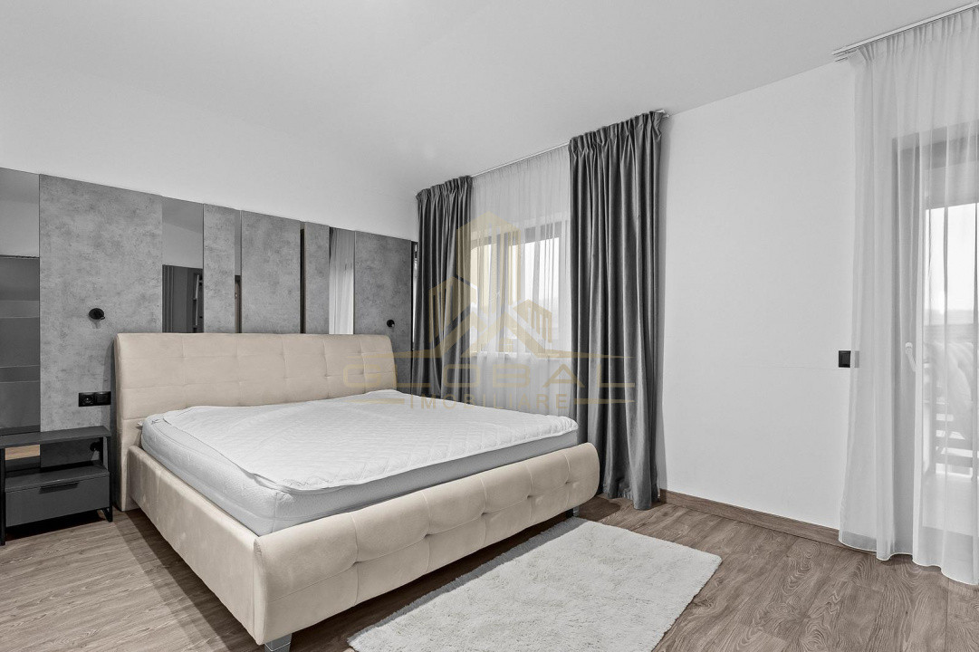 Vila cu 3 camere , 135 mp,  Lux, curte, 3 parcari , terasa , Iris 