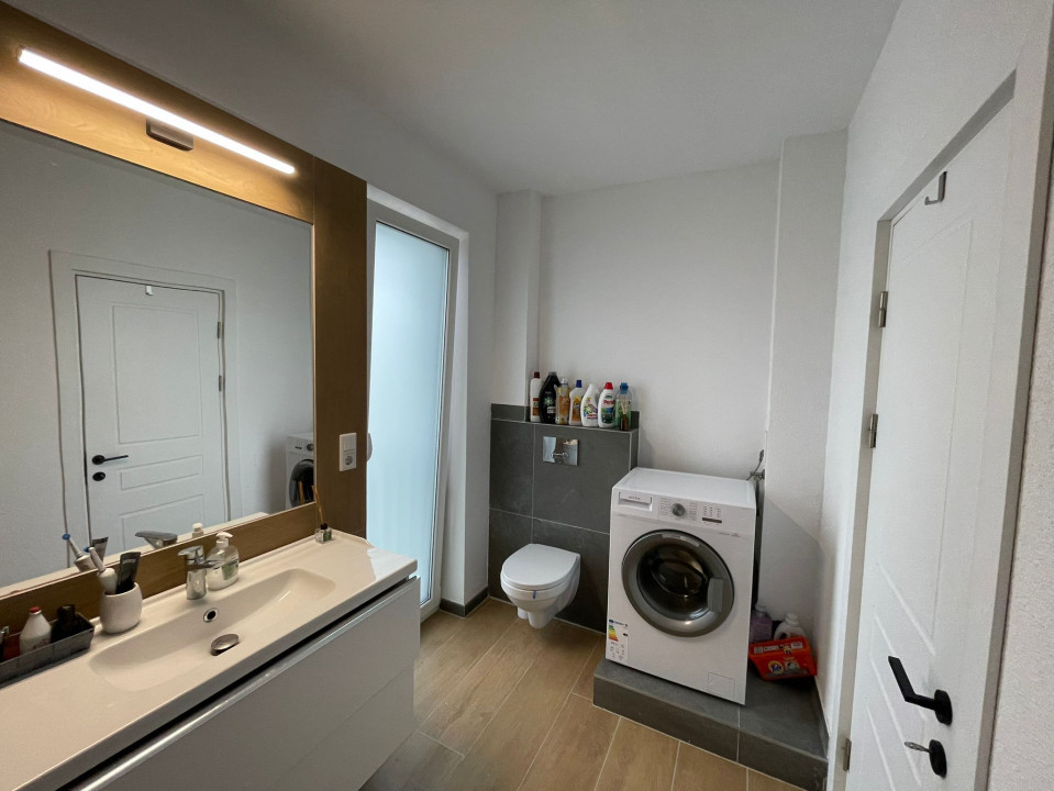 4 camere, Garaj , Terasa, Nuo, Europa / Eugen Ionesco