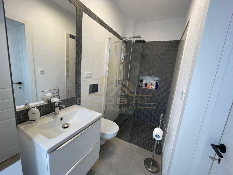 4 camere, Garaj , Terasa, Nuo, Europa / Eugen Ionesco