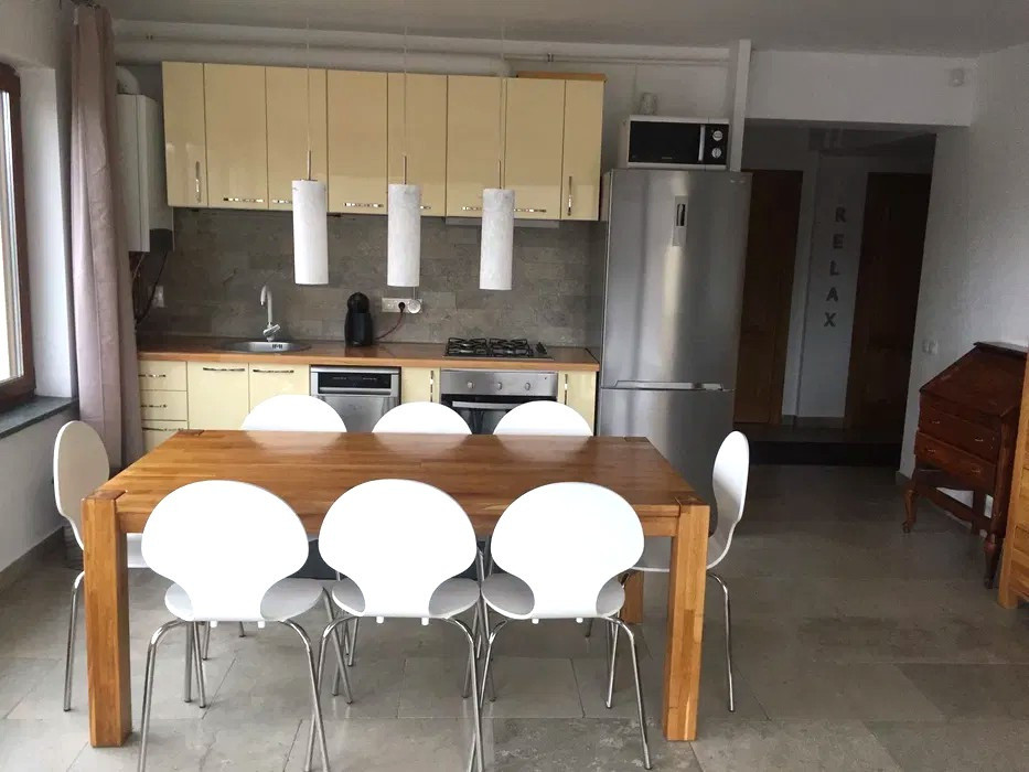 3 camere , 70 mp, 40mp terasa, parcare, Valea garbaului, VIVO