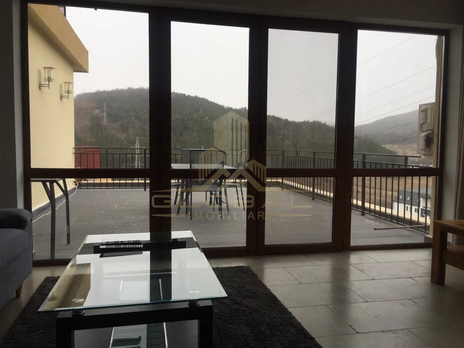 3 camere , 70 mp, 40mp terasa, parcare, Valea garbaului, VIVO