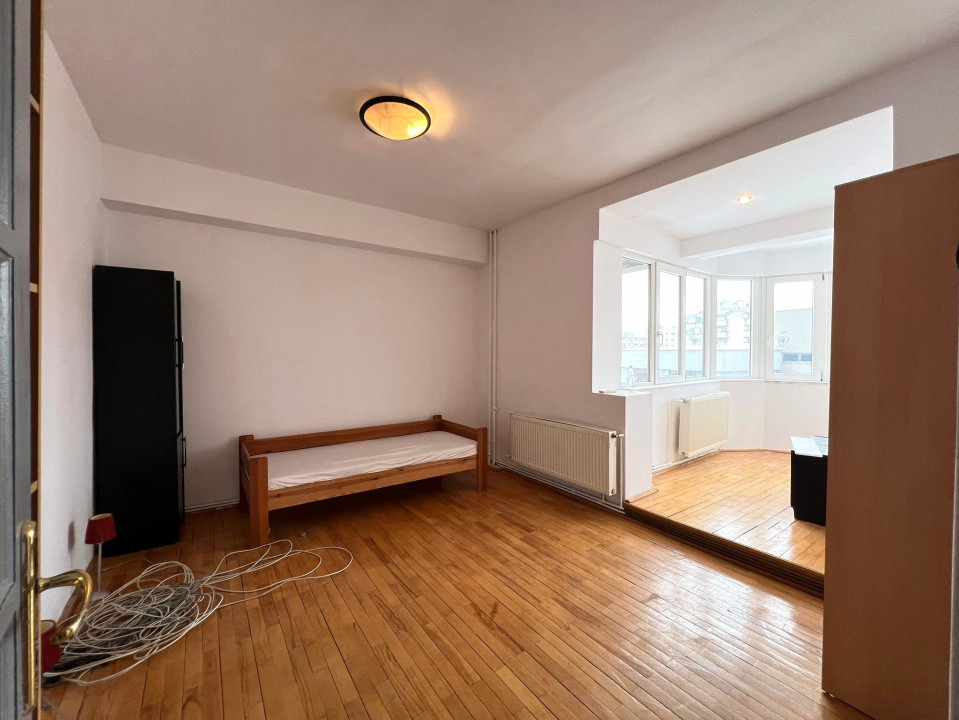 4 camere , 115 mp, 3 balcoane, terasa, str.Dorobantilor , Marasti