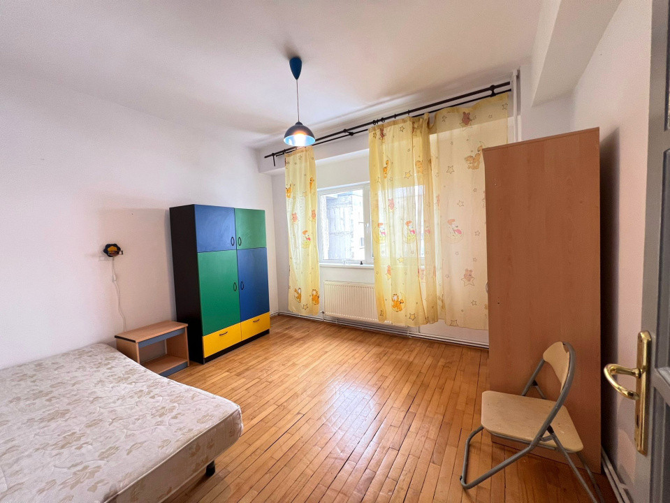 4 camere , 115 mp, 3 balcoane, terasa, str.Dorobantilor , Marasti