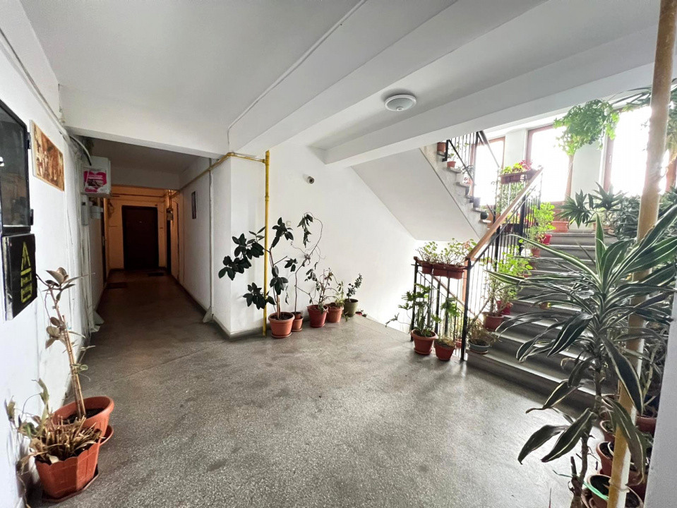 4 camere , 115 mp, 3 balcoane, terasa, str.Dorobantilor , Marasti