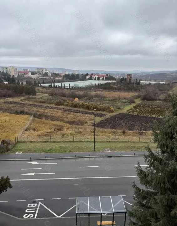 4 camere , ultrafinisat 2025 , 78 mp, LUX, terasa, Gheorgheni