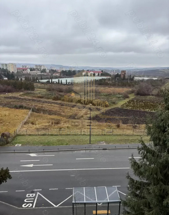 4 camere , ultrafinisat 2025 , 78 mp, LUX, terasa, Gheorgheni