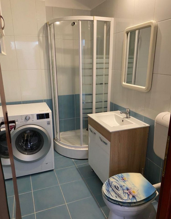 2 camere ,decomandat, 55 mp , P-ta Mihai Viteazu , Centru