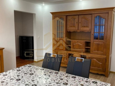 2 camere ,decomandat, 55 mp , P-ta Mihai Viteazu , Centru