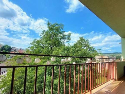 2 camere ,decomandat, 60 mp,  parcare, terasa, str. Horea, Semicentral