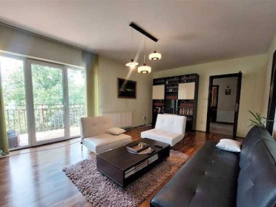 2 camere ,decomandat, 60 mp,  parcare, terasa, str. Horea, Semicentral