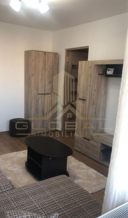 2 camere ,decomandat, 50 mp,  Piata Hermes- Gheorgheni