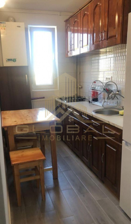 2 camere ,decomandat, 50 mp,  Piata Hermes- Gheorgheni