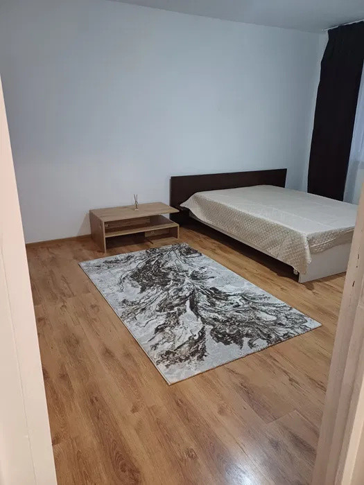 2 camere ,decomandat, 52 mp . Bulevardul 21 Decembrie 1989, Marasti