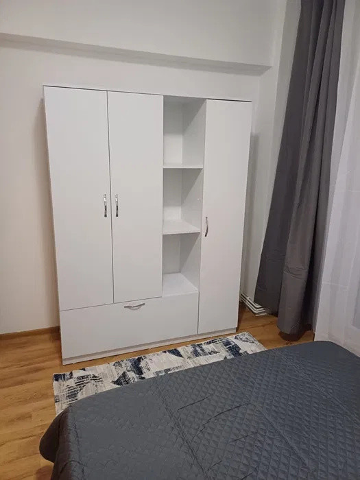 2 camere ,decomandat, 52 mp . Bulevardul 21 Decembrie 1989, Marasti