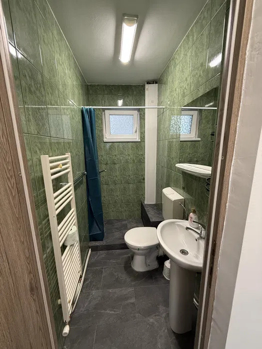 2 camere ,decomandat, 54 mp,  terasa, zona Marasti