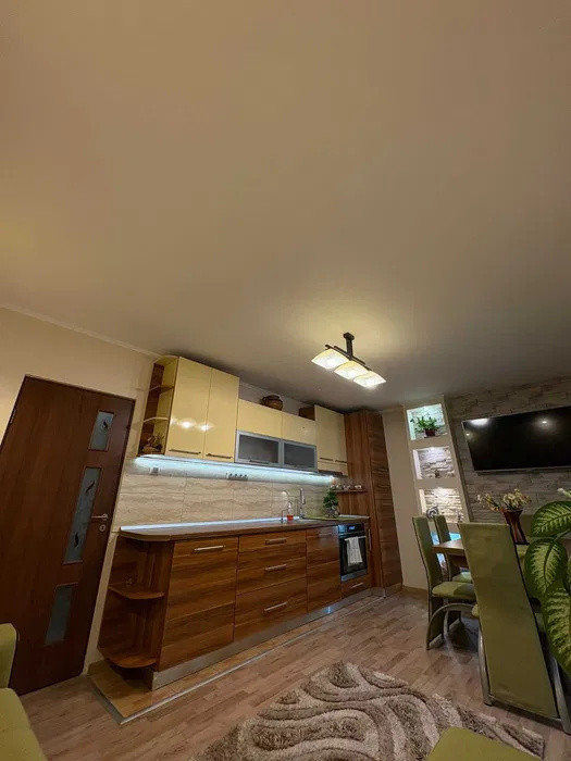 3 camere , 60 mp, 1 parcare , ,Intre Lacuri , zona str.Nirajului 