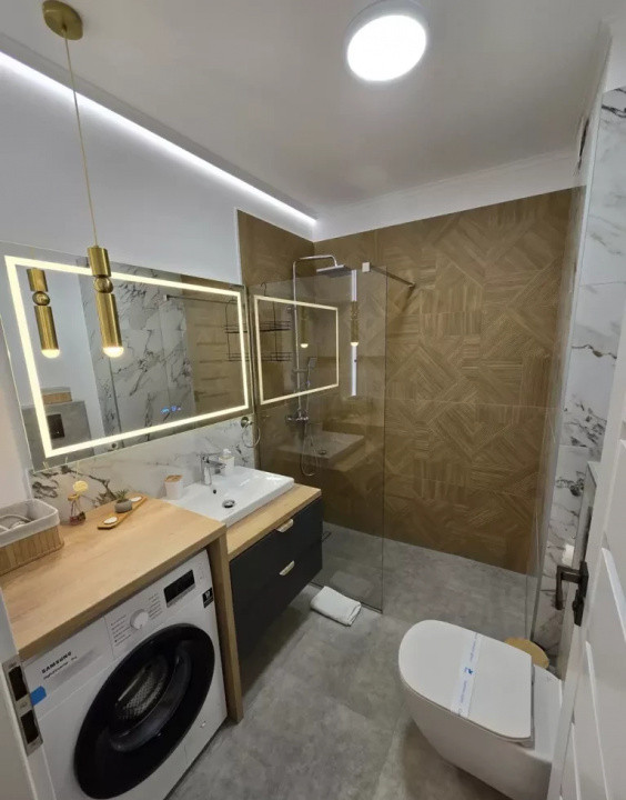 2 camere ,50 mp, decomandat , LUX , 1 parcare , terasa ,Gheorgheni .