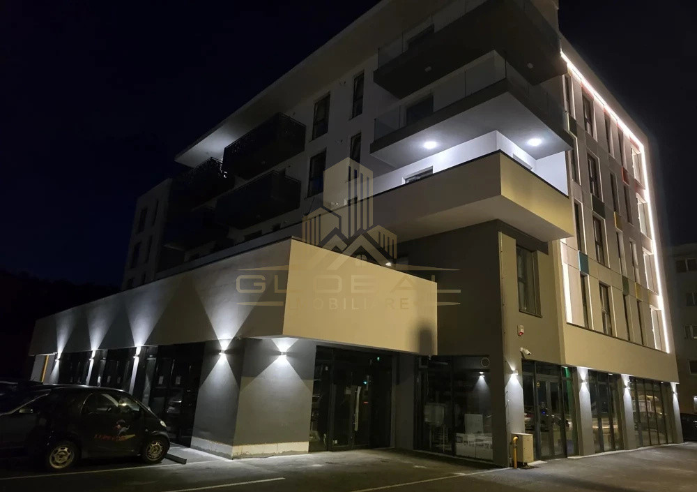 2 camere ,50 mp LUX , decomandat , 1 parcare , terasa ,Gheorgheni .