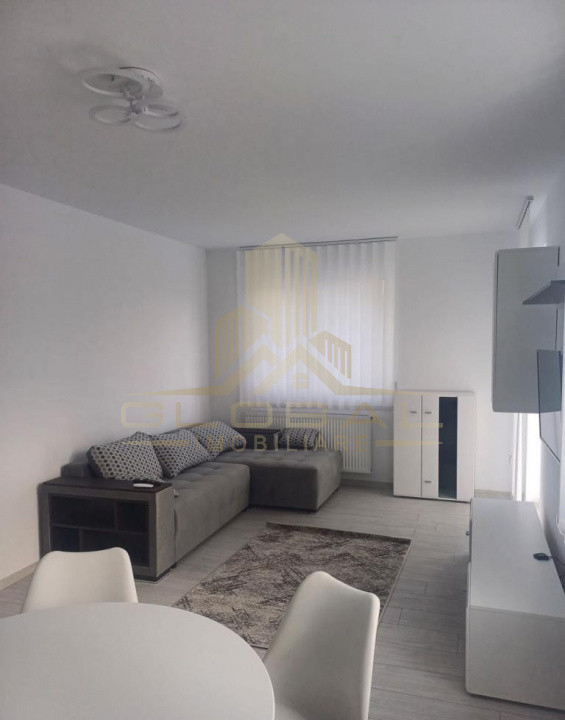 2 camere , decomandat , 52 mp, parcare , terasa , str.Calea Baciului