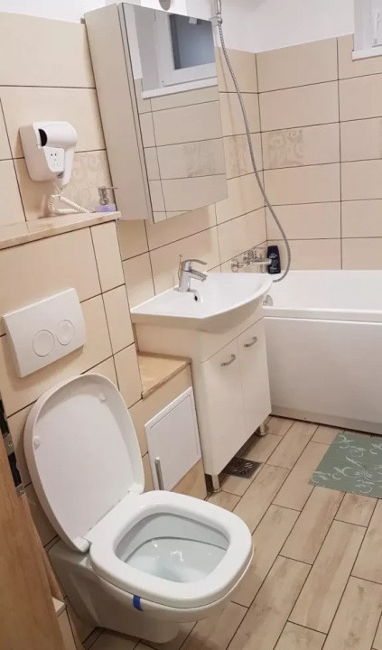 3 camere ,decomandat, 65 mp,  terasa, zona - Gheorgheni