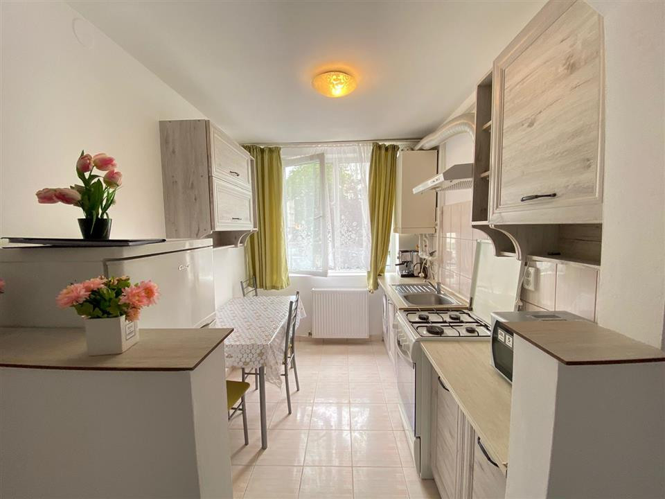 2 camere ,decomandat, 54 mp, balcon, parcare, zona str.Nasaud, Marasti