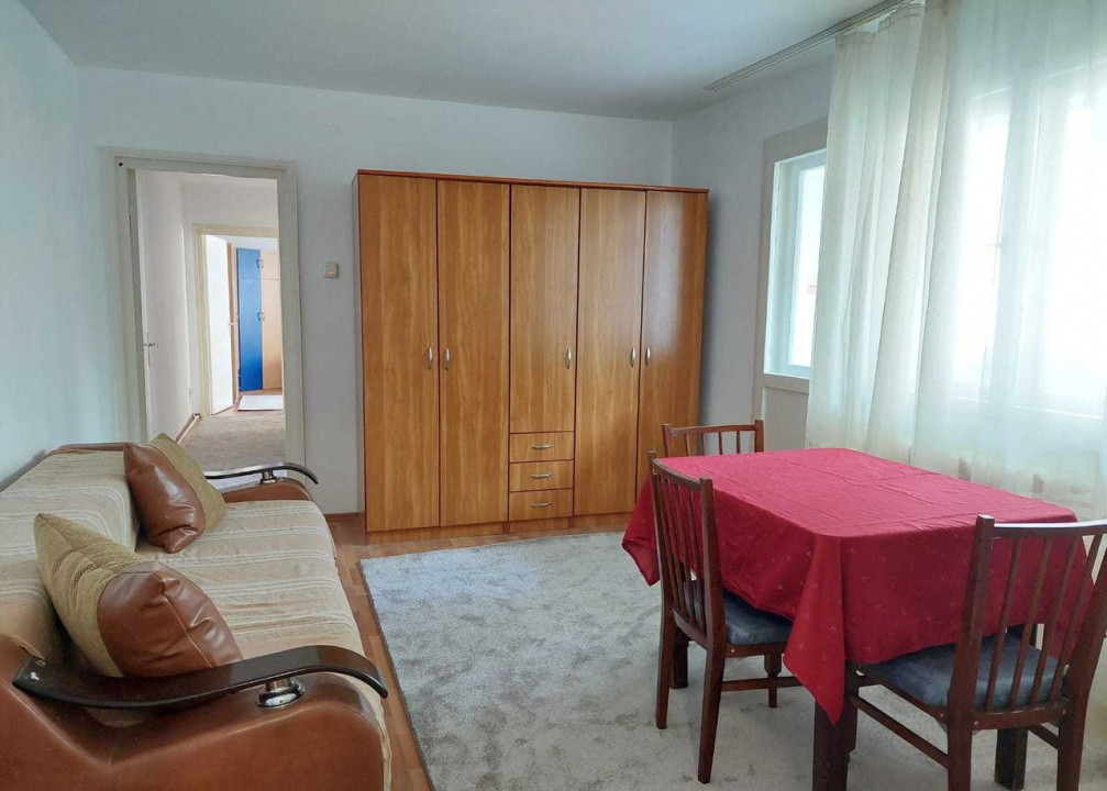 3 camere , 65 mp, mobilat , terasa, zona str.alea rasinari, Gheorgheni