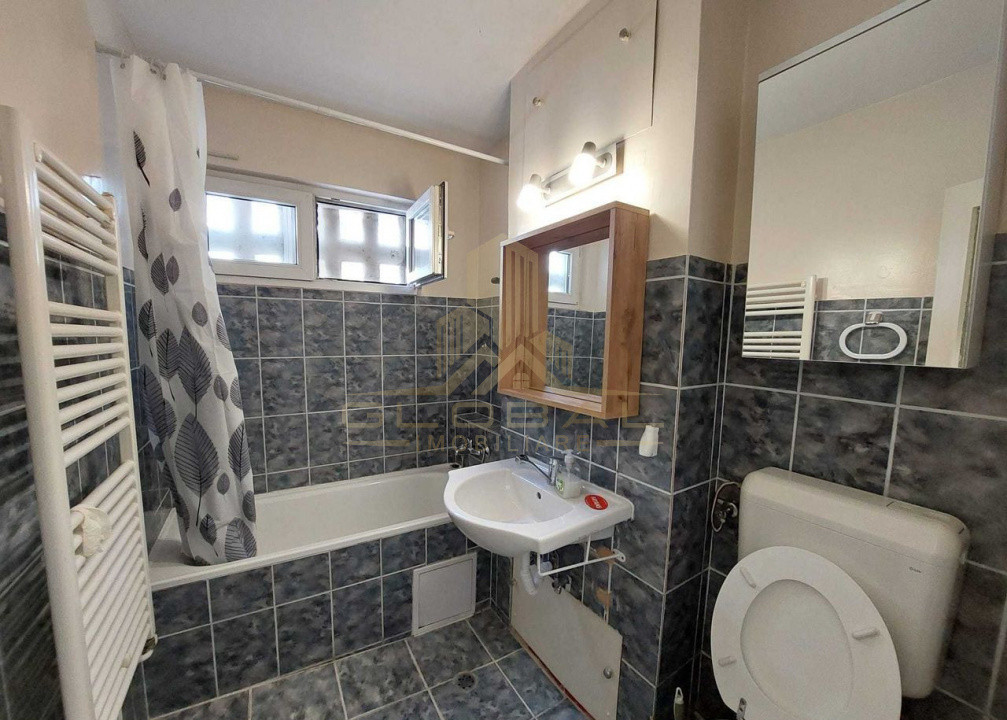 3 camere , 65 mp,  complet mobilat , terasa, zona - Gheorgheni