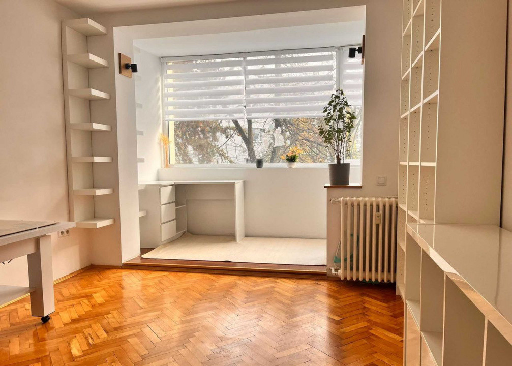 3 camere , decomandat ,  68 mp, lux , parcare , Plopilor Vechi 