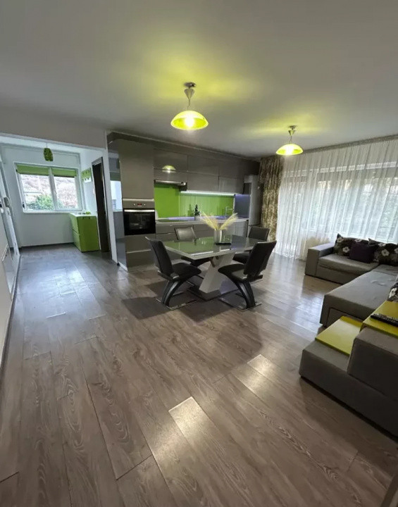 4 camere , decomandat , LUX 77 mp,  parcare , terasa , Manastur