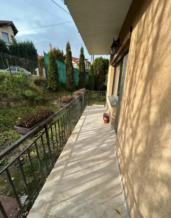 4 camere , decomandat , LUX 77 mp,  parcare , terasa , Manastur