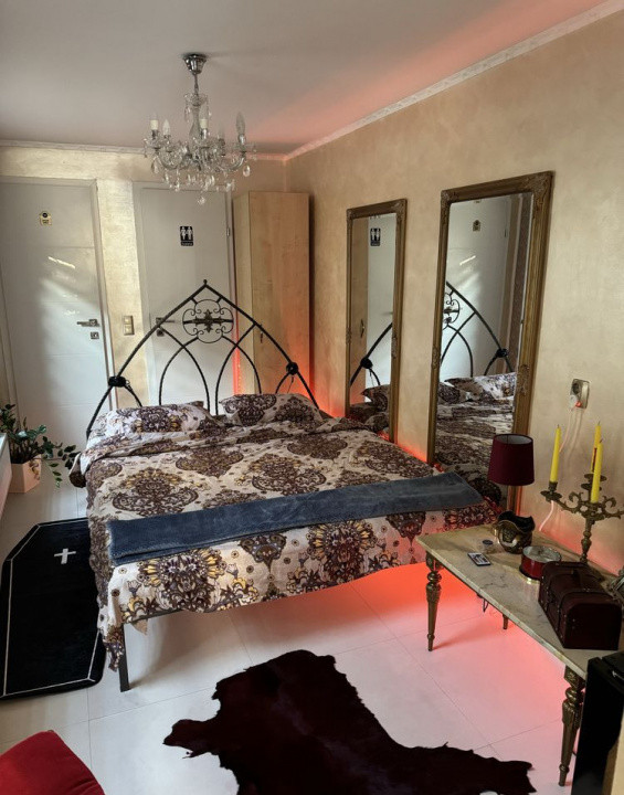 2 camere , semidecomandat , 40 mp,  parcare , terasa ,Gheorgheni .