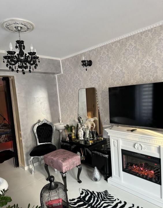 2 camere , semidecomandat , 40 mp,  parcare , terasa ,Gheorgheni .