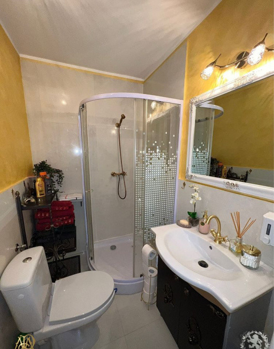 2 camere , semidecomandat , 40 mp,  parcare , terasa ,Gheorgheni .