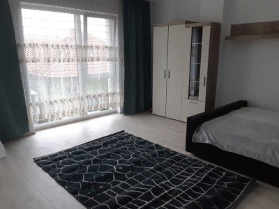 2 camere ,decomandat, 55 mp, 3 locuri de parcare, terasa,  Marasti