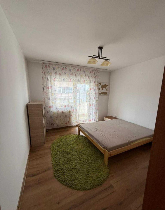 2 camere ,decomandat, 65 mp, balcon, zona Centru