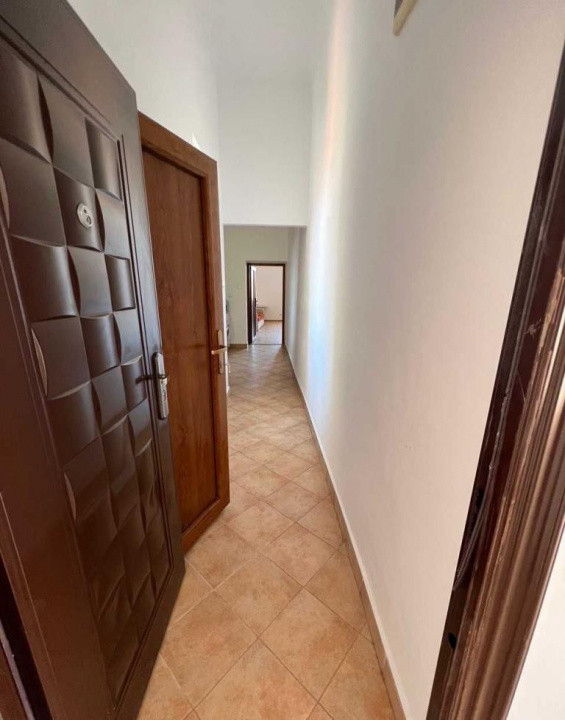 2 camere ,decomandat, 40 mp, scara interioara, zona str.Gheorghe Sincai , Centru