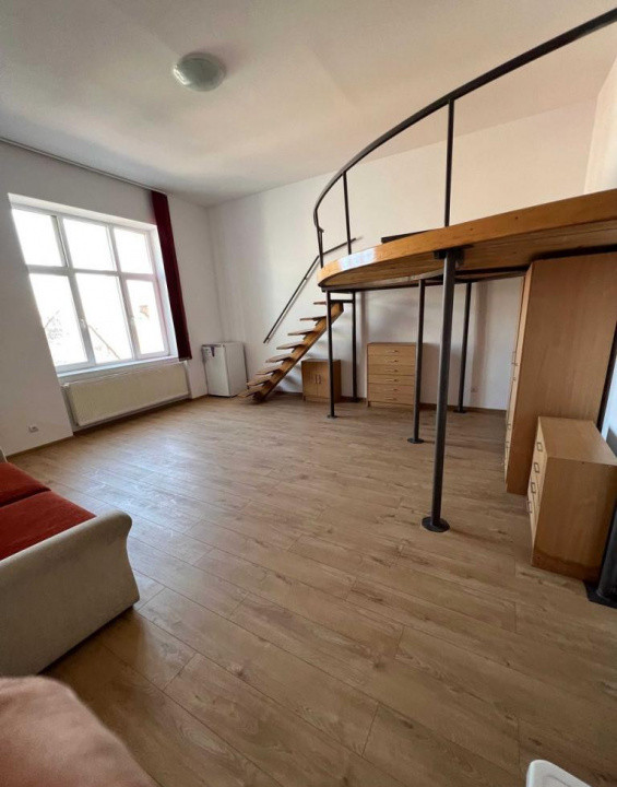 2 camere ,decomandat, 40 mp, scara interioara, zona str.Gheorghe Sincai , Centru