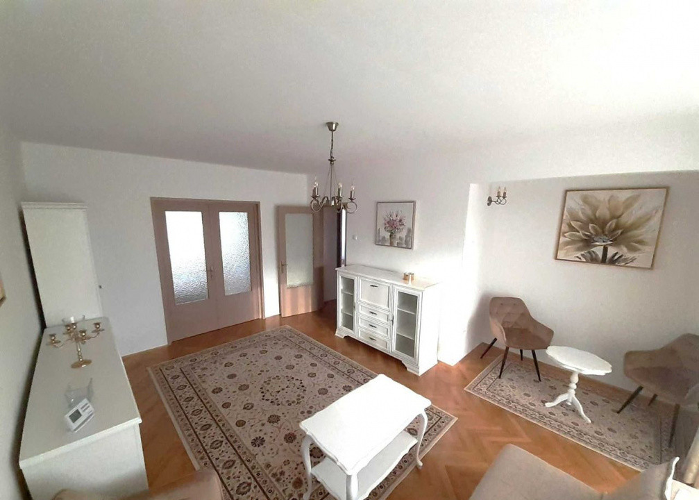 3 camere ,decomandat, 86 mp, balcon, parcare, zona str.A. Muscel , A. Muresanu