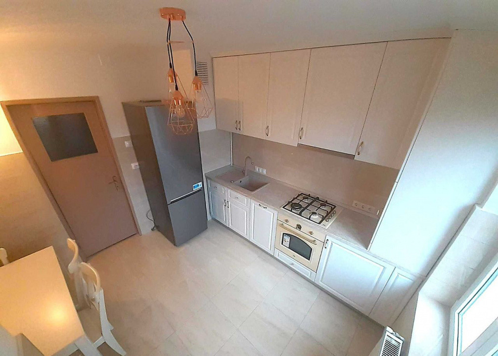 3 camere ,decomandat, 86 mp, balcon, parcare, zona str.A. Muscel , A. Muresanu