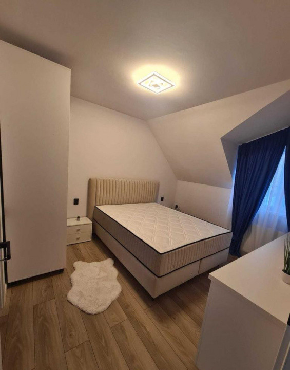 4 camere ,duplex, 90 mp,  parcare, zona str.Decebal, Centru