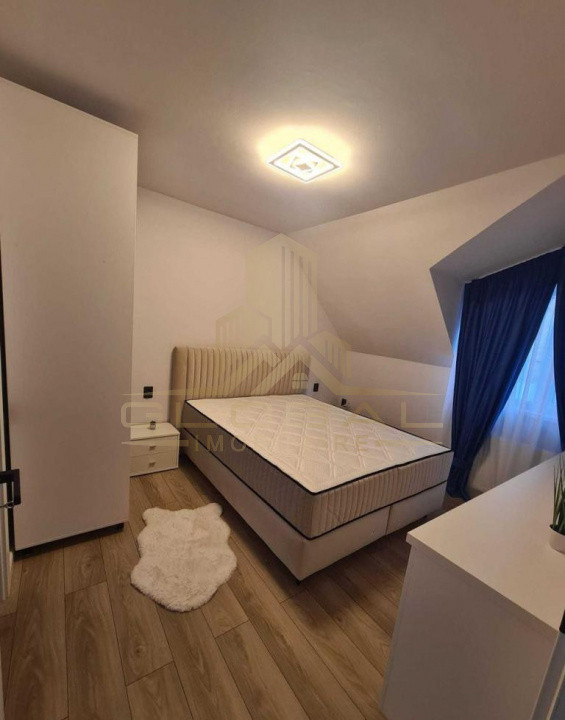 4 camere ,duplex, 90 mp,  parcare, zona str.Decebal, Centru