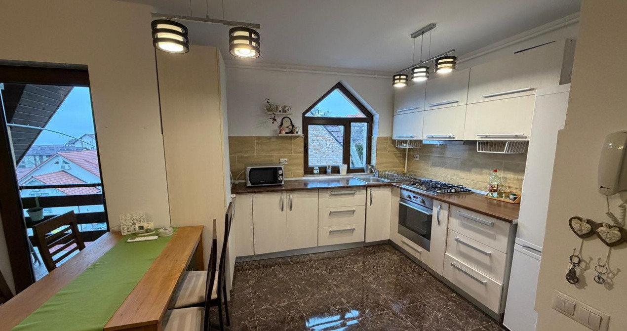 2 camere ,decomandat, 57 mp,  terasa, zona str.G. V. Bibescu, Europa